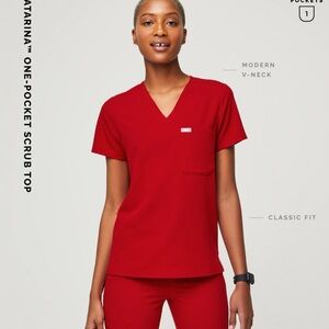 One-Pocket Scrub Top - Red figs women set